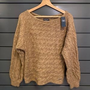 Abercrombie balloon sleeve sweater. New with tags.